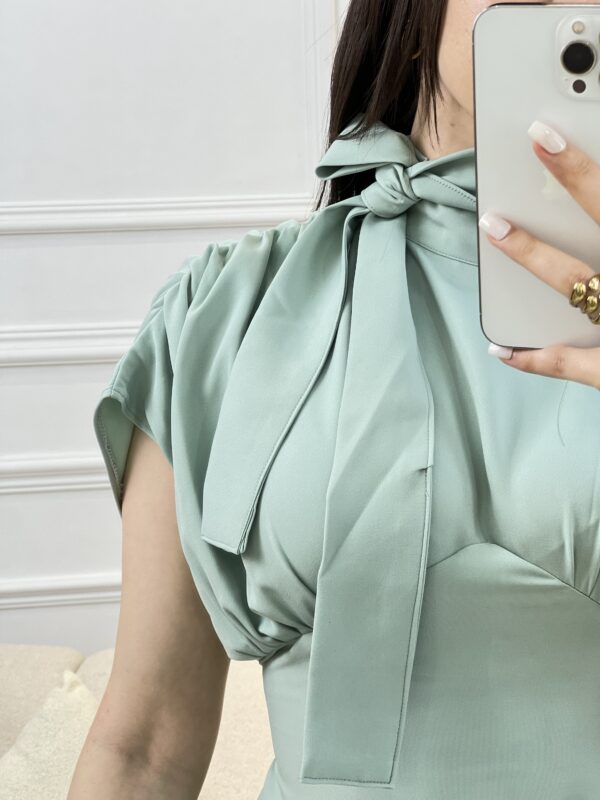 ROBE ARISS