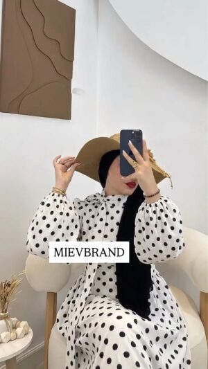 RoBE CYRELLA MOTIF 2