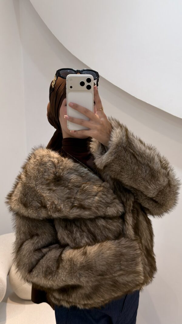 VEST FOURRURE BLANC TACHES MARRON